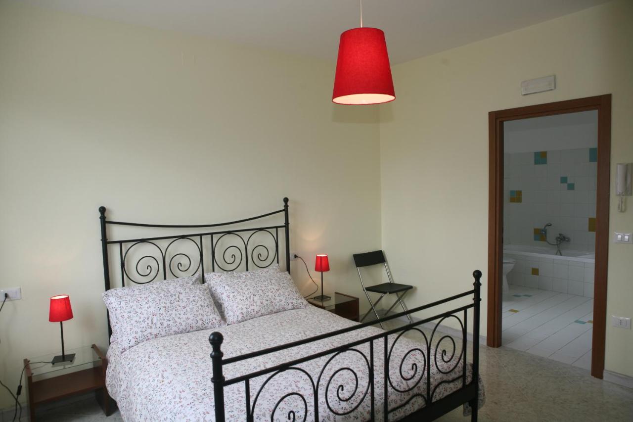 B&B La Collina Degli Ulivi Чивителла-дель-Тронто Экстерьер фото